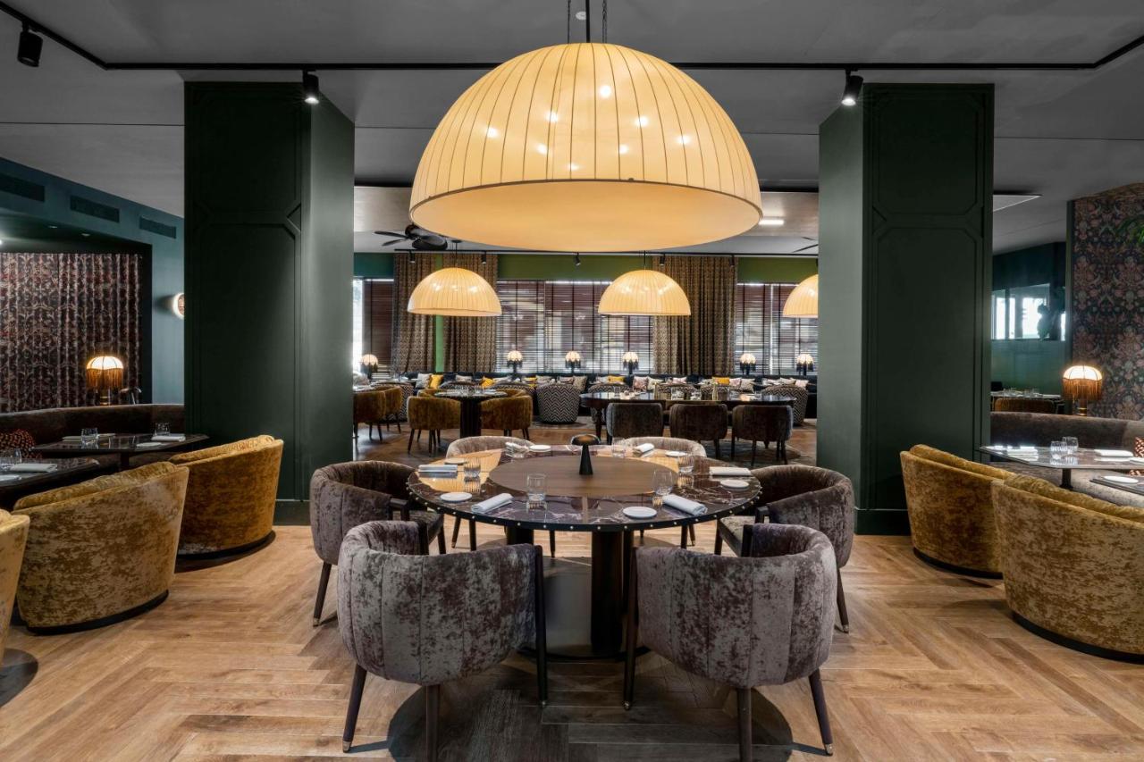 Radisson Collection Hotel, Santa Sofia Milaan Buitenkant foto The restaurant