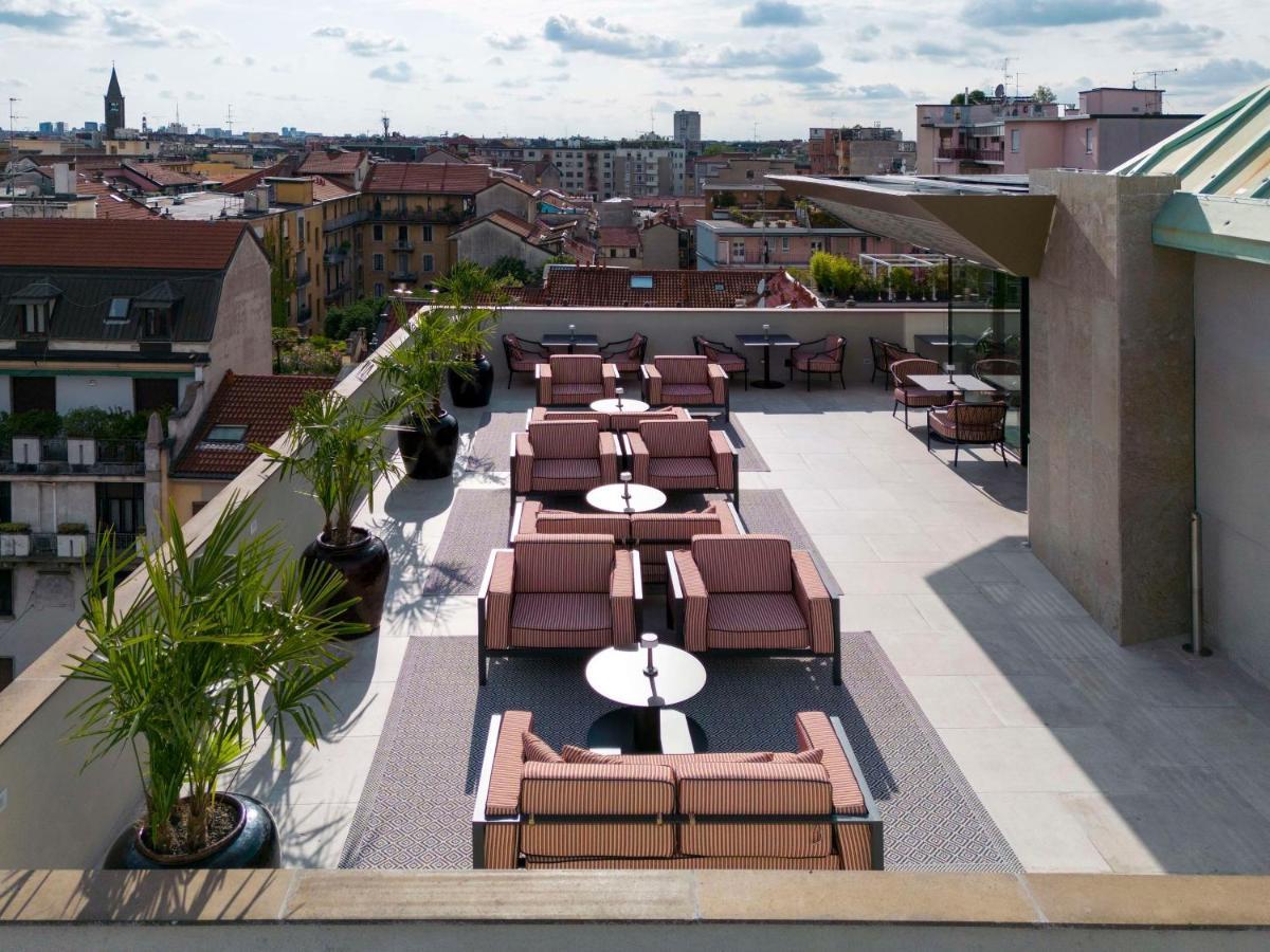 Radisson Collection Hotel, Santa Sofia Milaan Buitenkant foto The rooftop terrace
