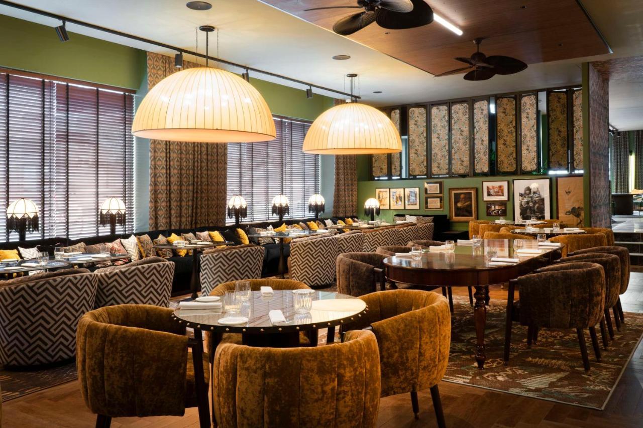 Radisson Collection Hotel, Santa Sofia Milaan Buitenkant foto The interior of the restaurant